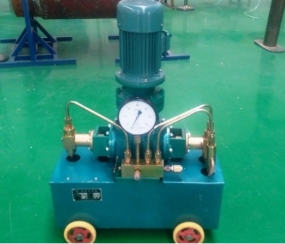 试压泵