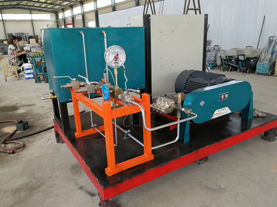 3DY-2400/40MPa电动试压泵