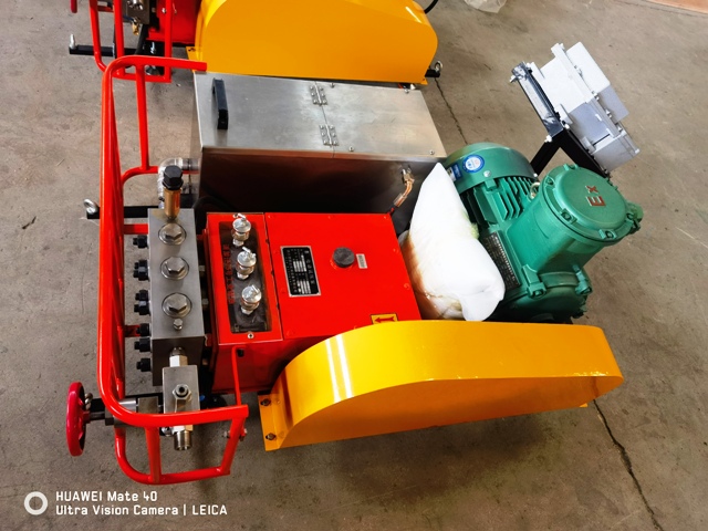 3D-SY160MPa高压电动试压泵图片2 3D-SY160MPa高压电动试压泵图片2